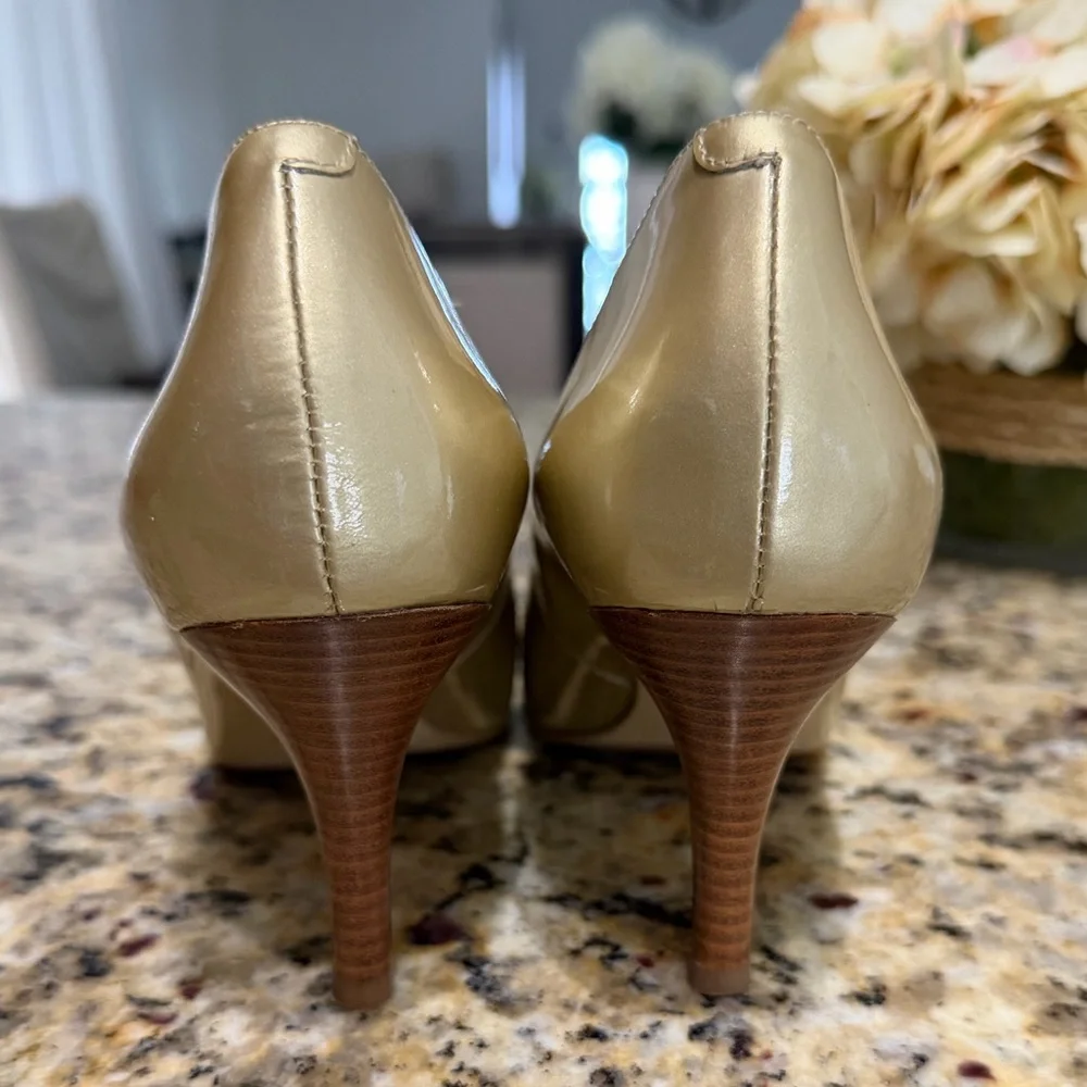 Cole Haan Air Lainey Metallic Gold Leather Open Toe Pumps Nike Air 5.5